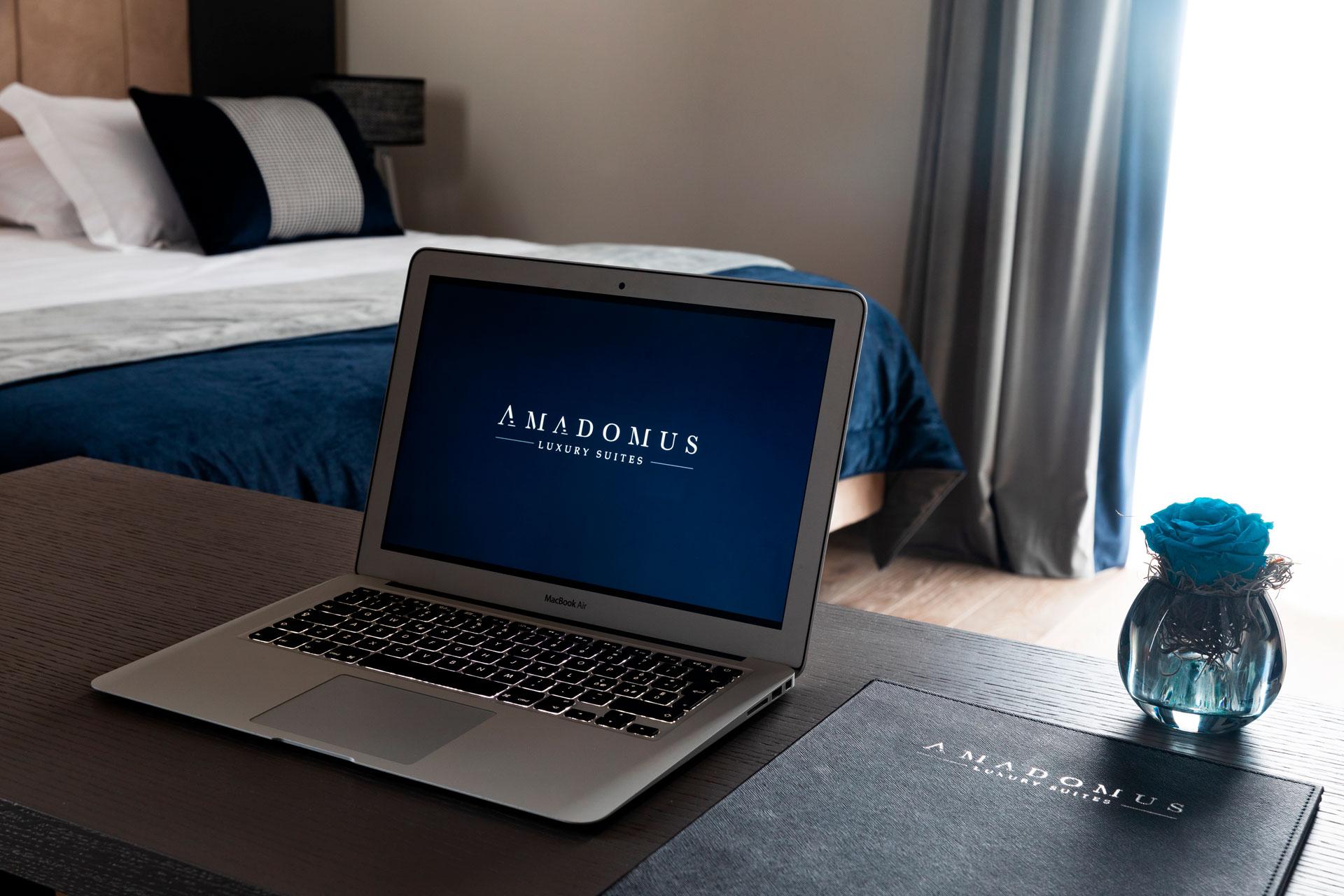 Amadomus Luxury Suites Neapol Zewnętrze zdjęcie