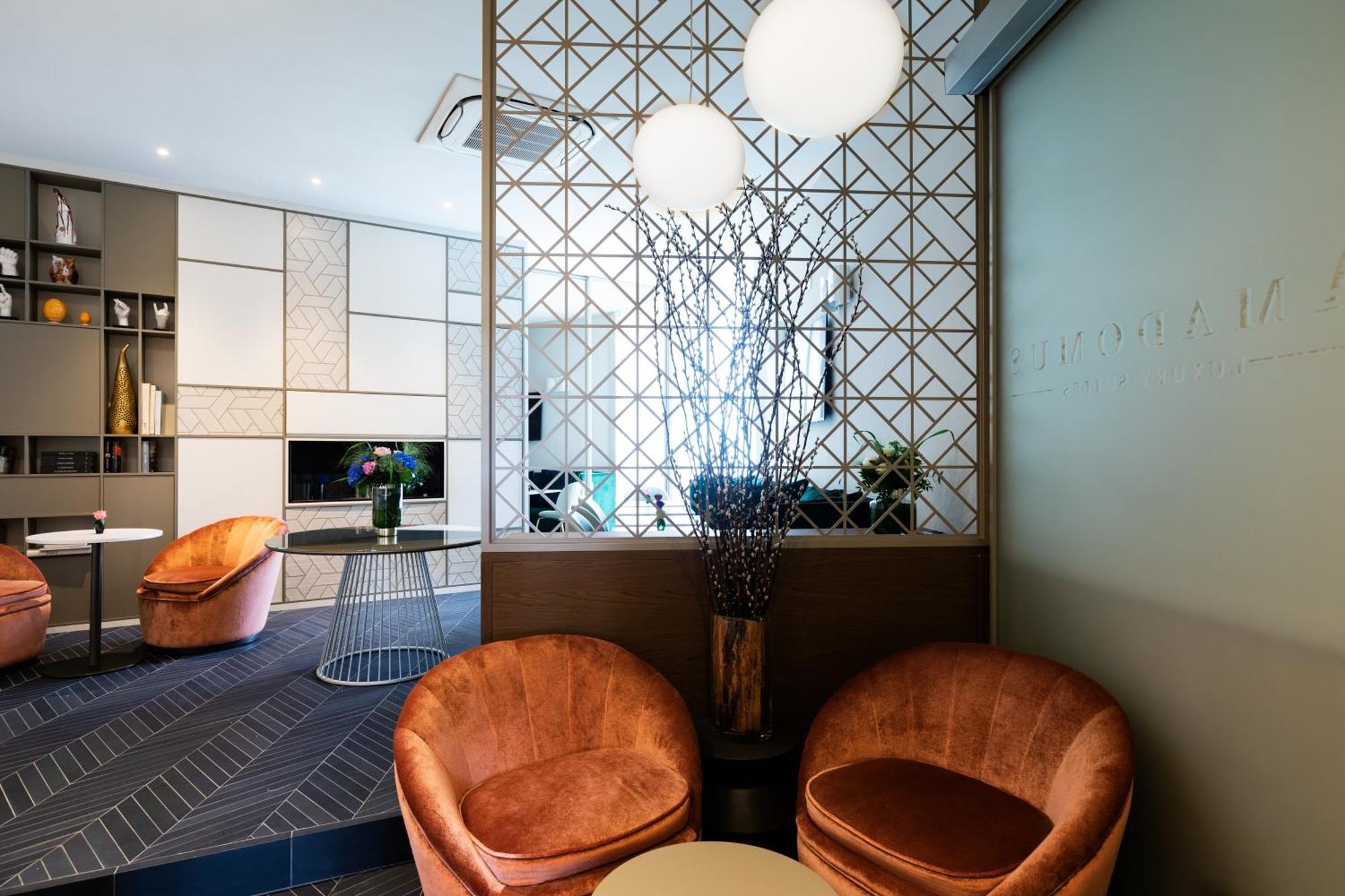 Amadomus Luxury Suites Neapol Zewnętrze zdjęcie