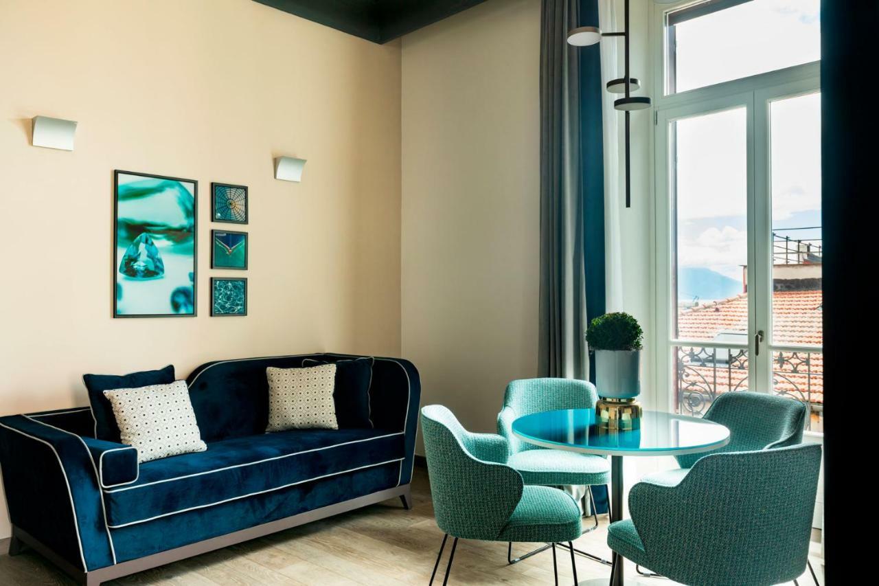 Amadomus Luxury Suites Neapol Zewnętrze zdjęcie